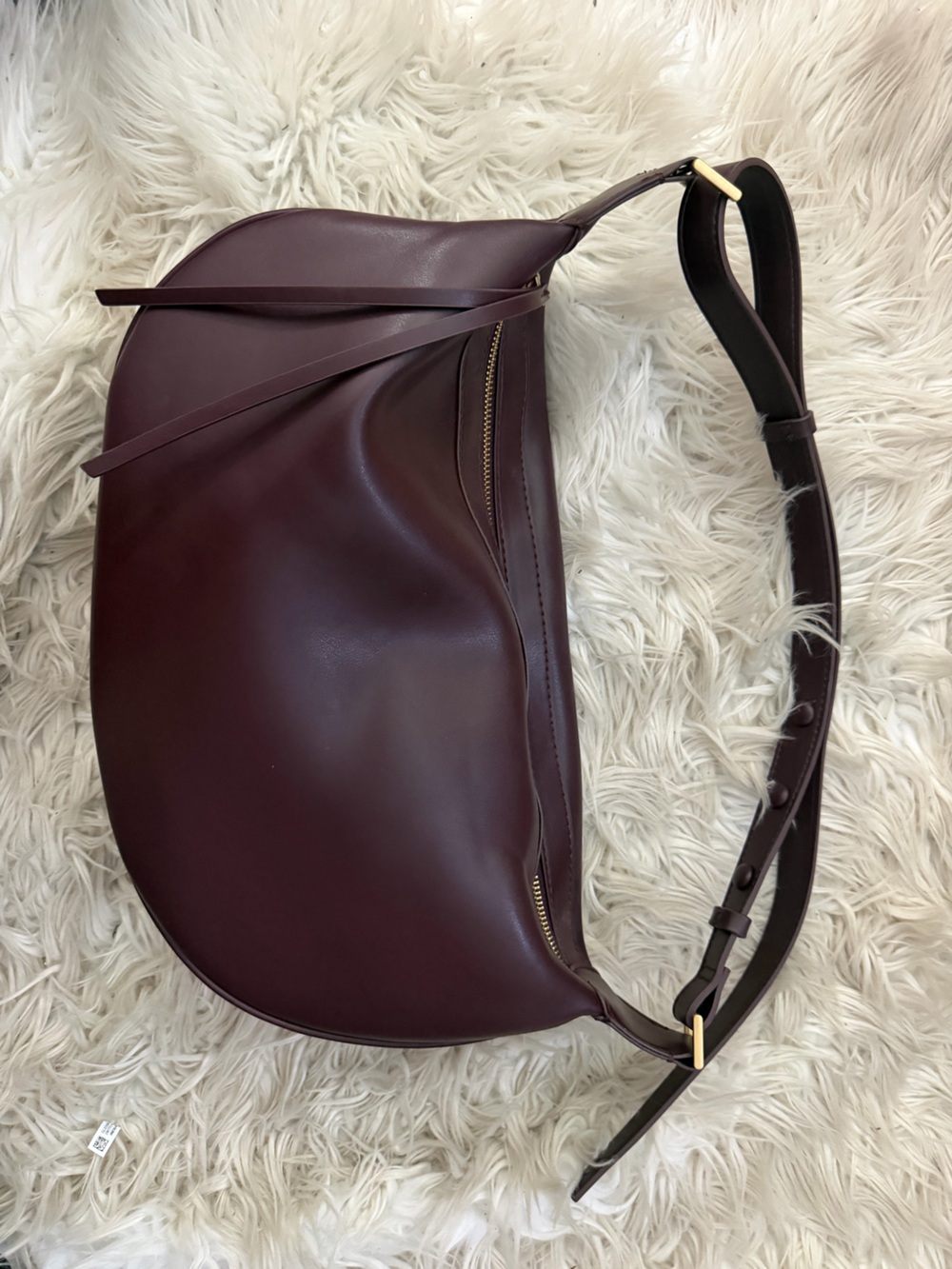Zara Elegant Women's Shoulder Bag in Burgundy
